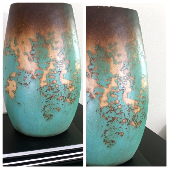 Mexican Rustic Distressed Vase - Picture 6 of 13